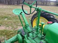 John Deere Unstyled Model B