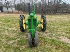 John Deere Unstyled Model B