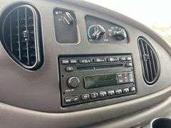 2006 Ford E450 Box Truck