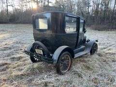 1924 Ford Model T Sedan