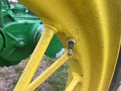John Deere Unstyled Model B