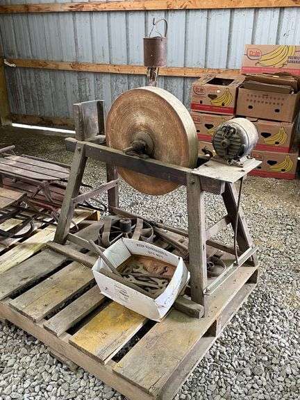 Grinding Stone image