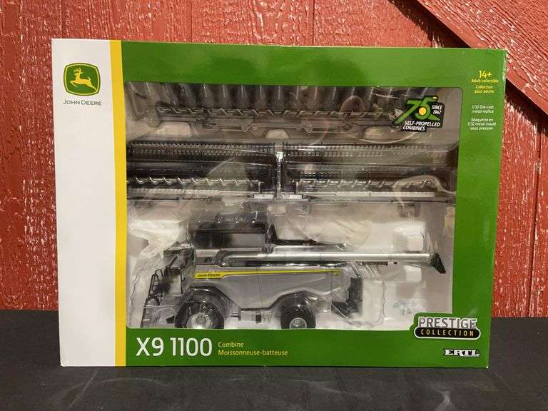 1/32 John Deere X9 1100 Combine Silver Prestige NIB Ertl image