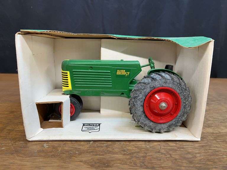 1/16 Oliver 77 NIB SC image