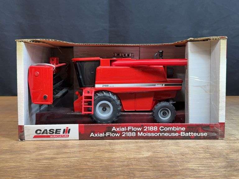 1/32 Case-IH 2188 Combine NIB Ertl image