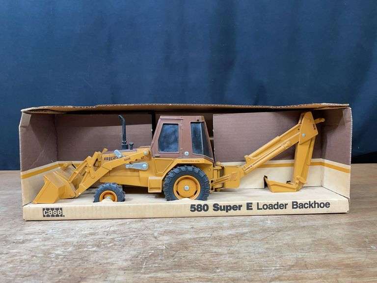 1/16 Case 580 Super E Backhoe NIB Ertl image