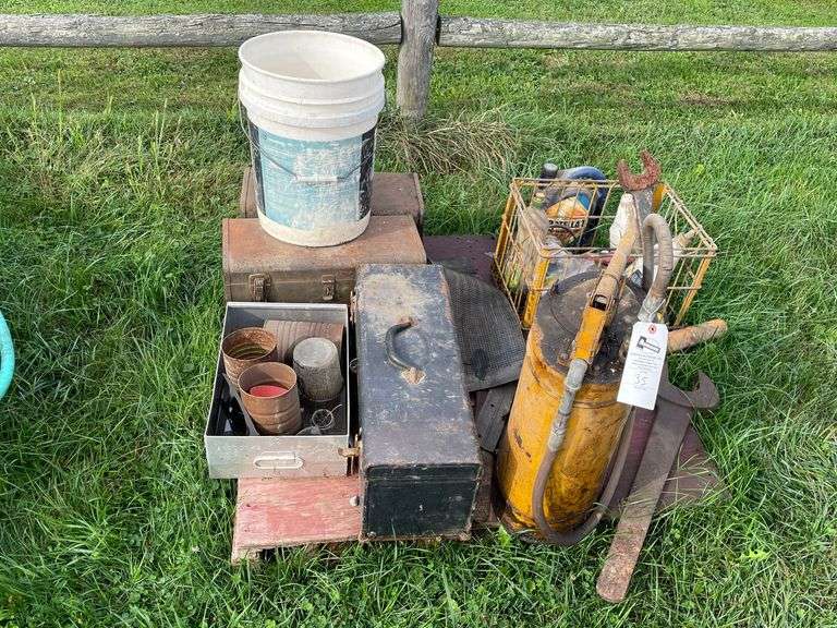 Toolboxes, Lube Pump, Wreches image