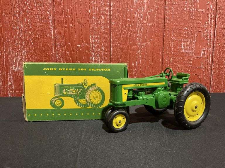 1/16 John Deere 620 NIB Ertl image