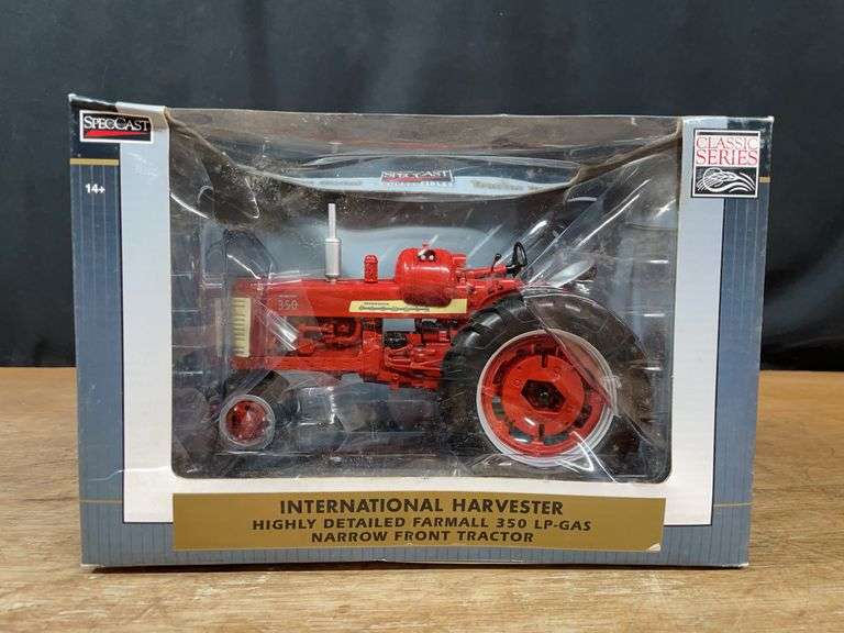1/16 Farmall 350 LP NIB SC image
