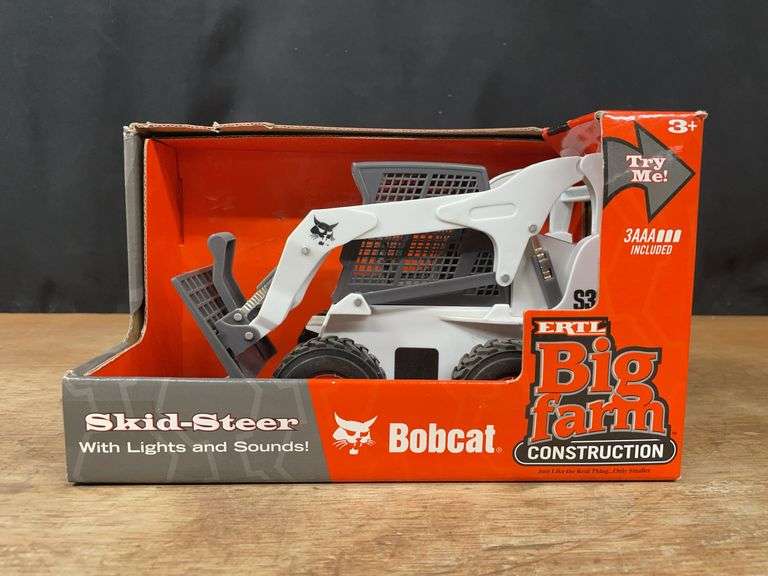 1/16 Bobcat Skid Steer Big Farm NIB Ertl image
