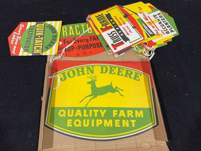 John Deere Dealer Pennant String Display NIB image