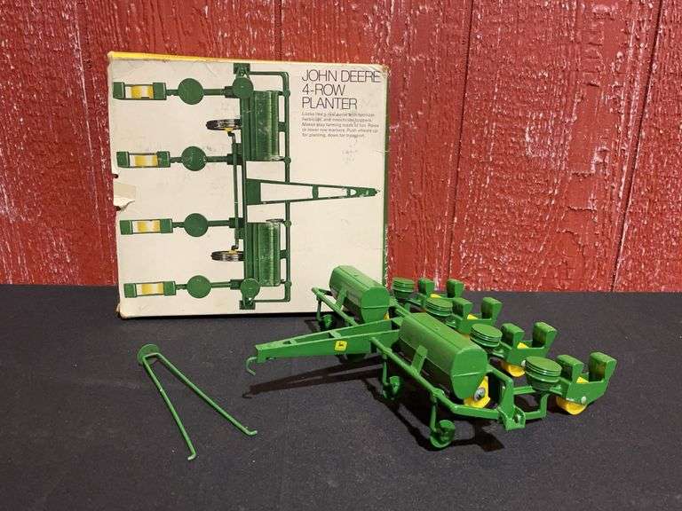 1/16 John Deere 494 Planter NIB Ertl image