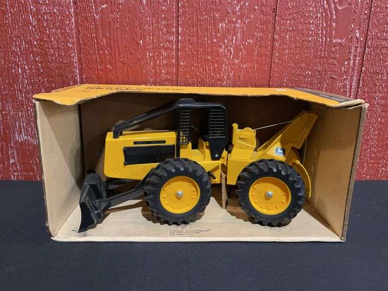 1/16 John Deere Skidder NIB Ertl image