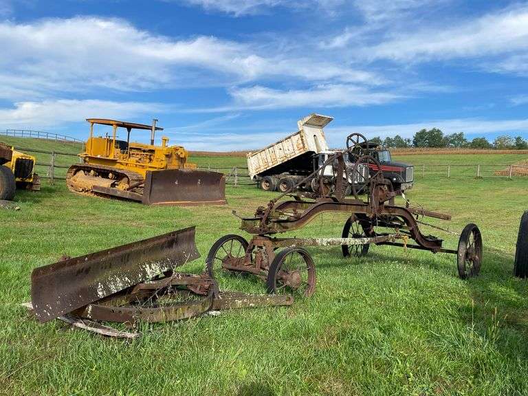 Pull Type Grader image