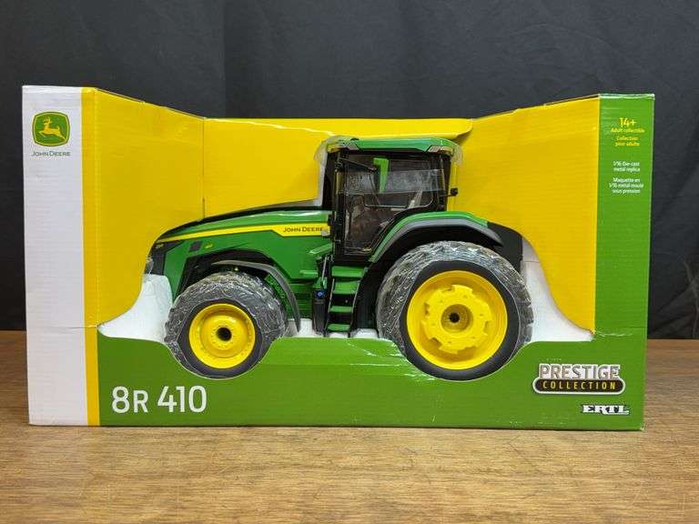 1/16 John Deere 8R 410 Prestige NIB Ertl image