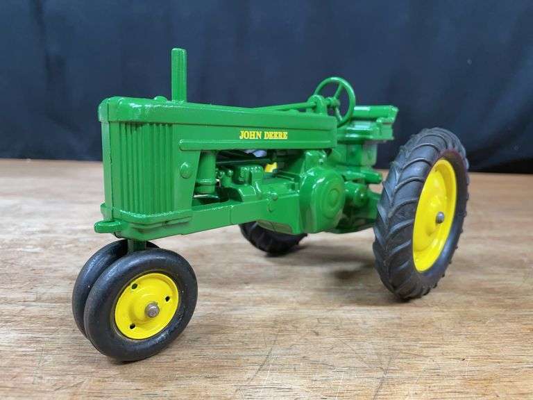 1/16 John Deere 60 Ertl image