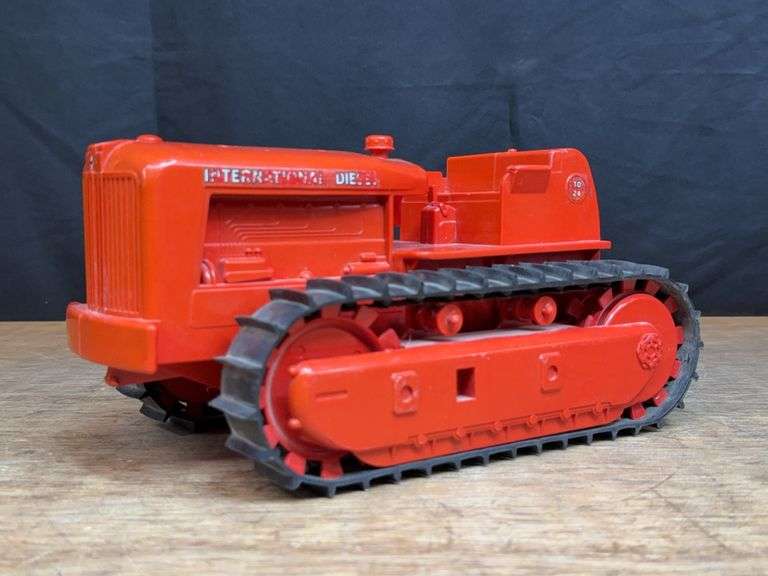 1/16 IH TD-24 Crawler Product Miniature image