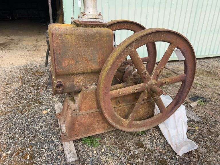International Harvester Engine image