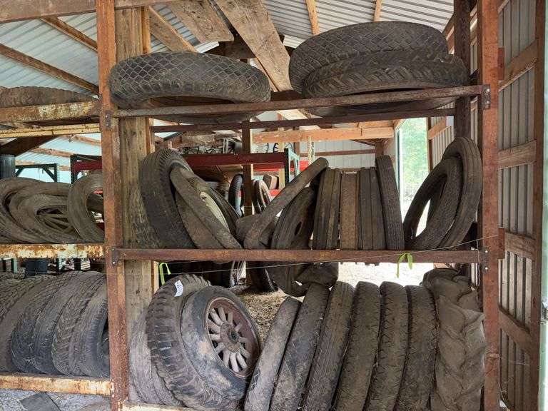 Steel Rack with Tires image