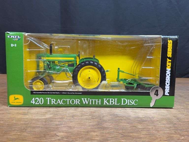 1/16 John Deere 420 + KBL Disc Precision Key NIB Ertl image
