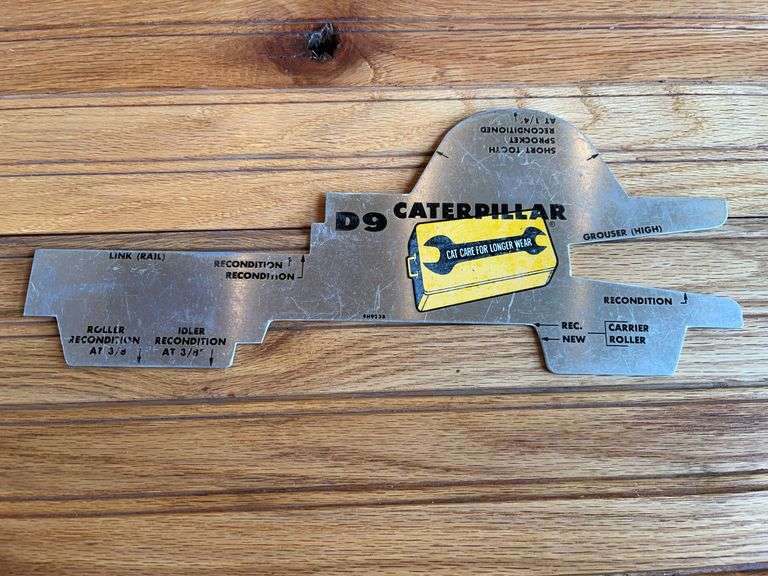 Caterpillar D9 Track Wear Gauge image