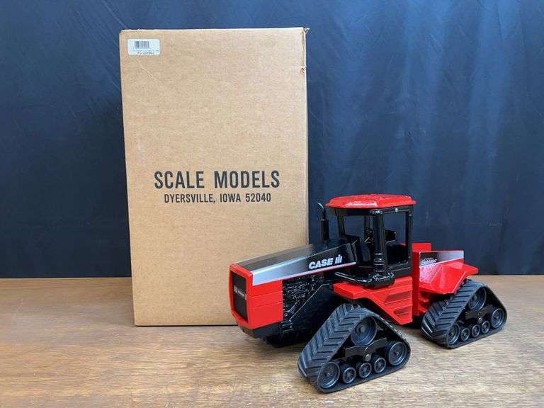1/16 Case-IH Quadtrac 1996 Collector NIB SM image