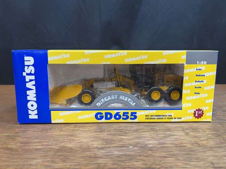 1/50 Komatsu GD655 Motor Grader NIB 1st Gear image