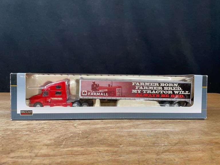 1/64 Farmall Semi NIB SC image