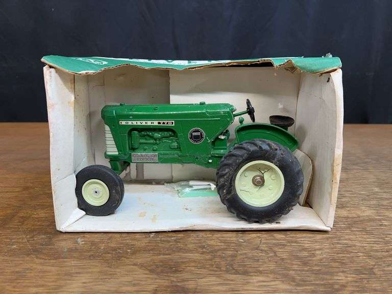 1/16 Oliver 770 1996 Louisville NIB SC image