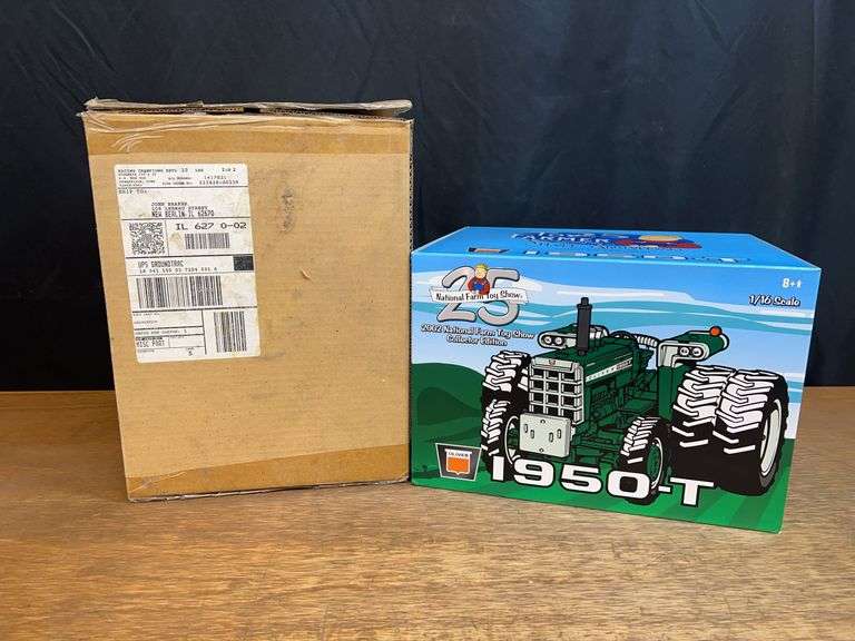 1/16 Oliver 1950-T 2002 NFTS NIB Ertl image