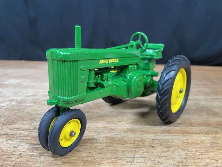 1/16 John Deere 60 Ertl image