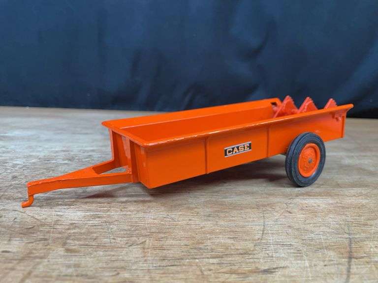 1/16 Case Spreader Ertl image
