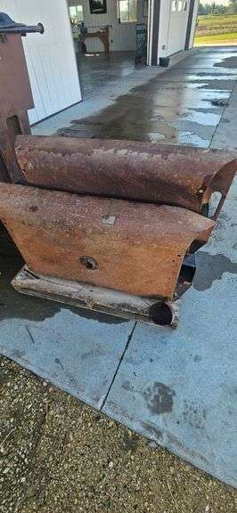 White Tractor Fender Tanks image