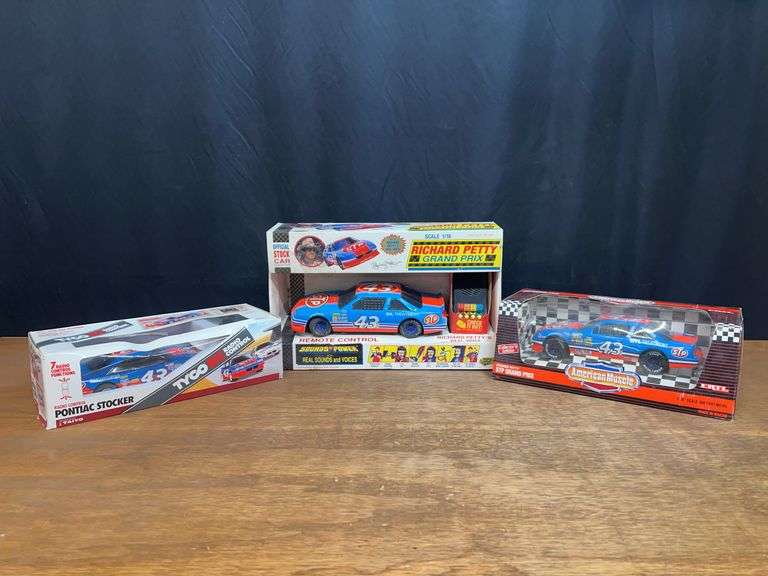 (3) Richard Petty NASCAR NIB image