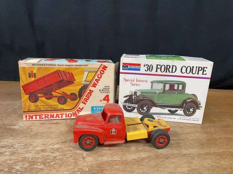 (3) IH Truck, IH Wagon Model Kit, Ford Coupe Model Kit image