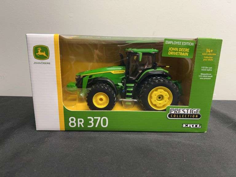1/32 John Deere 8R 370 Prestige Employee Edition NIB Ertl image