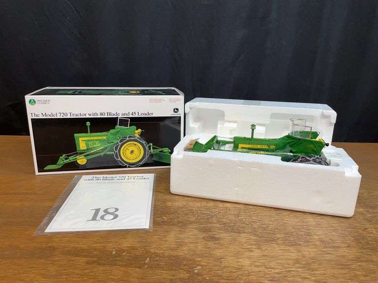 1/16 John Deere 720 w/Loader + Blade Precision NIB Ertl image