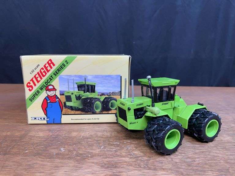 1/32 Steiger Wildcat NIB Ertl image