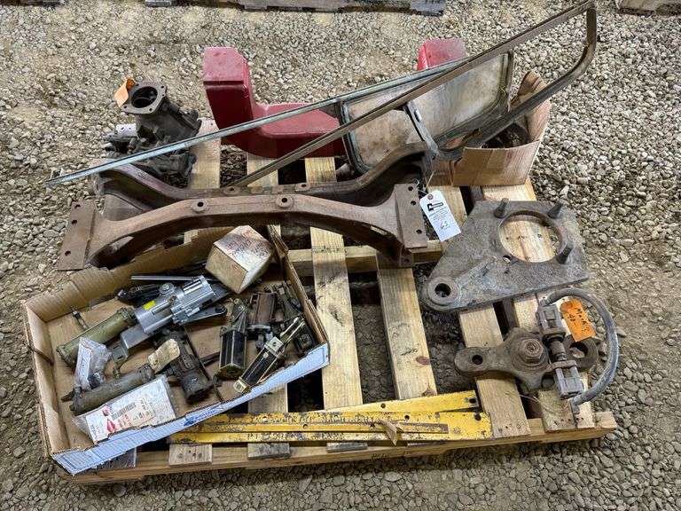 Mack LT Truck Parts image