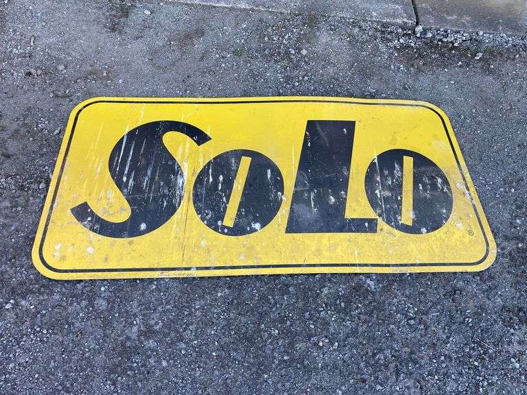 Solo SST Sign image
