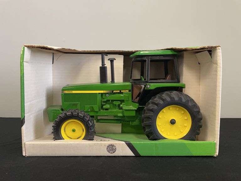 1/16 John Deere 4955 NIB Ertl image