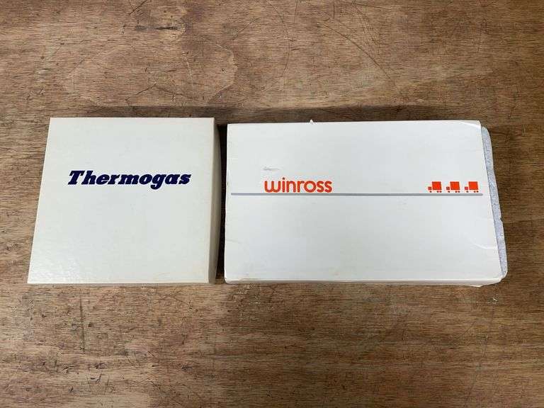 (2) 1/64 Semis NIB Winross image