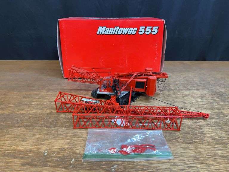 1/50 Manitowoc 555 Crane CCM image