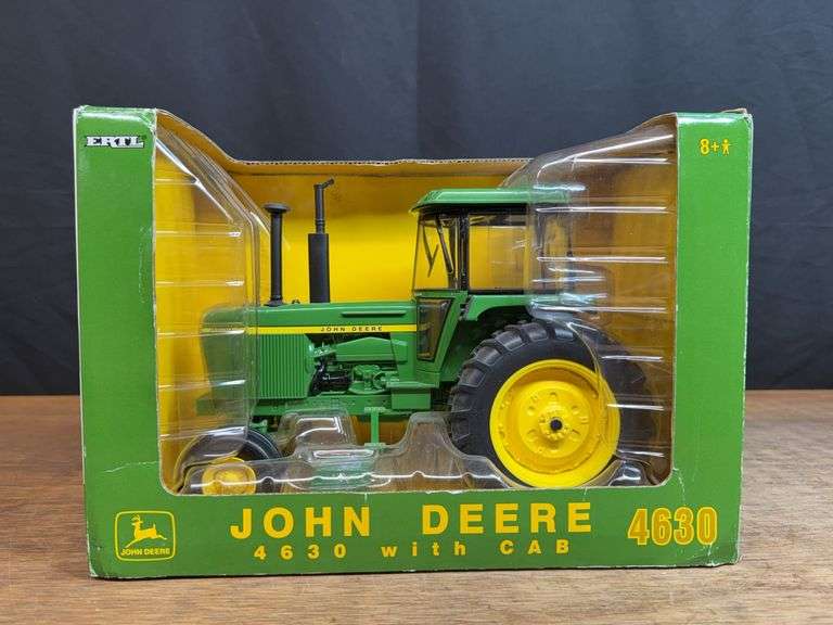 1/16 John Deere 4630 2006 Plow City NIB Ertl image