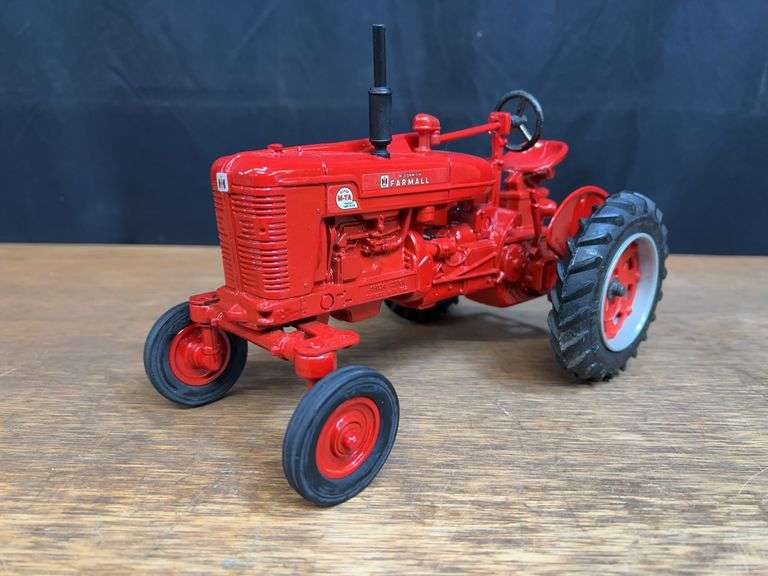 1/16 Farmall Super M-TA Special Edition Ertl image