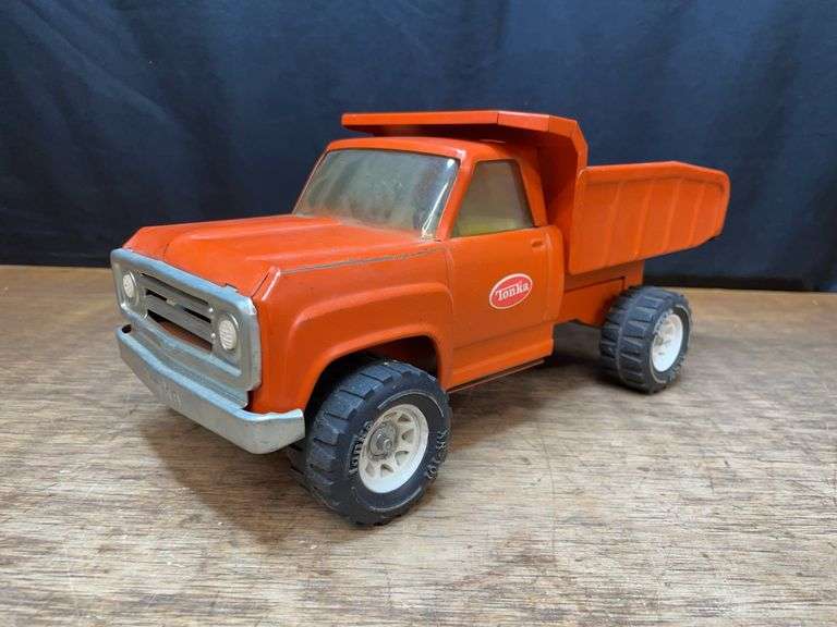 Tonka Dump Truck image