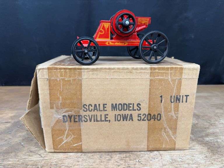 1/16 New Holland Engine NIB SM image