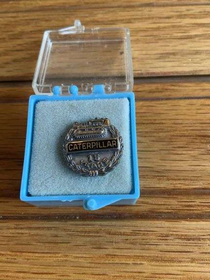 Caterpillar 15 Year Service Pin image