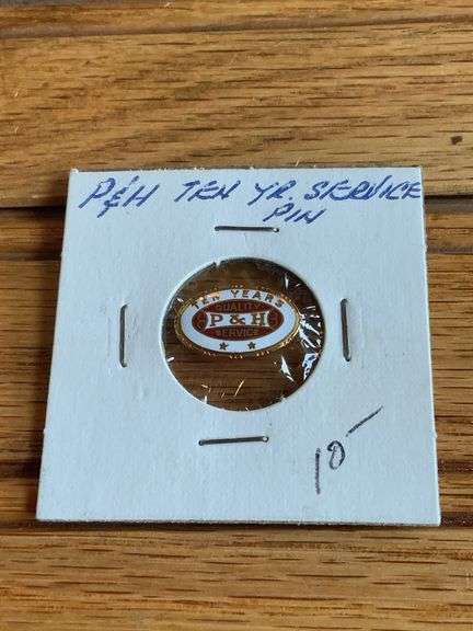 P&H 10 Year Service Pin image