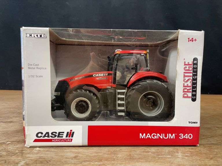 1/32 Case-IH Magnum 340 Prestige NIB Ertl image